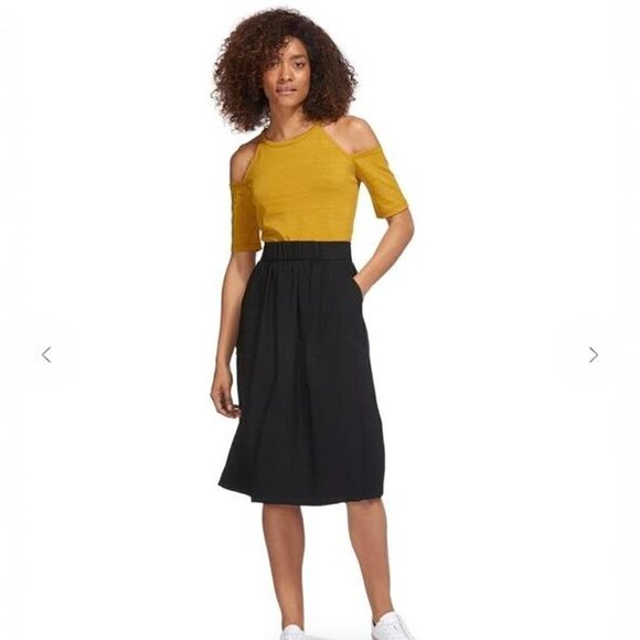 𝅺WHISTLES COLD SHOULDER TOP SIZE US 4 - Picture 10 of 10